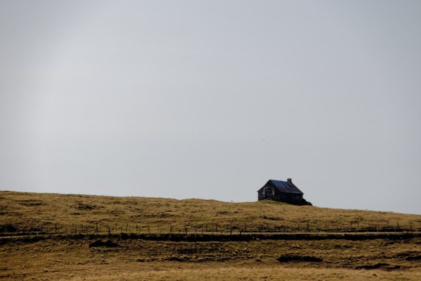 Photo Isolated cabin